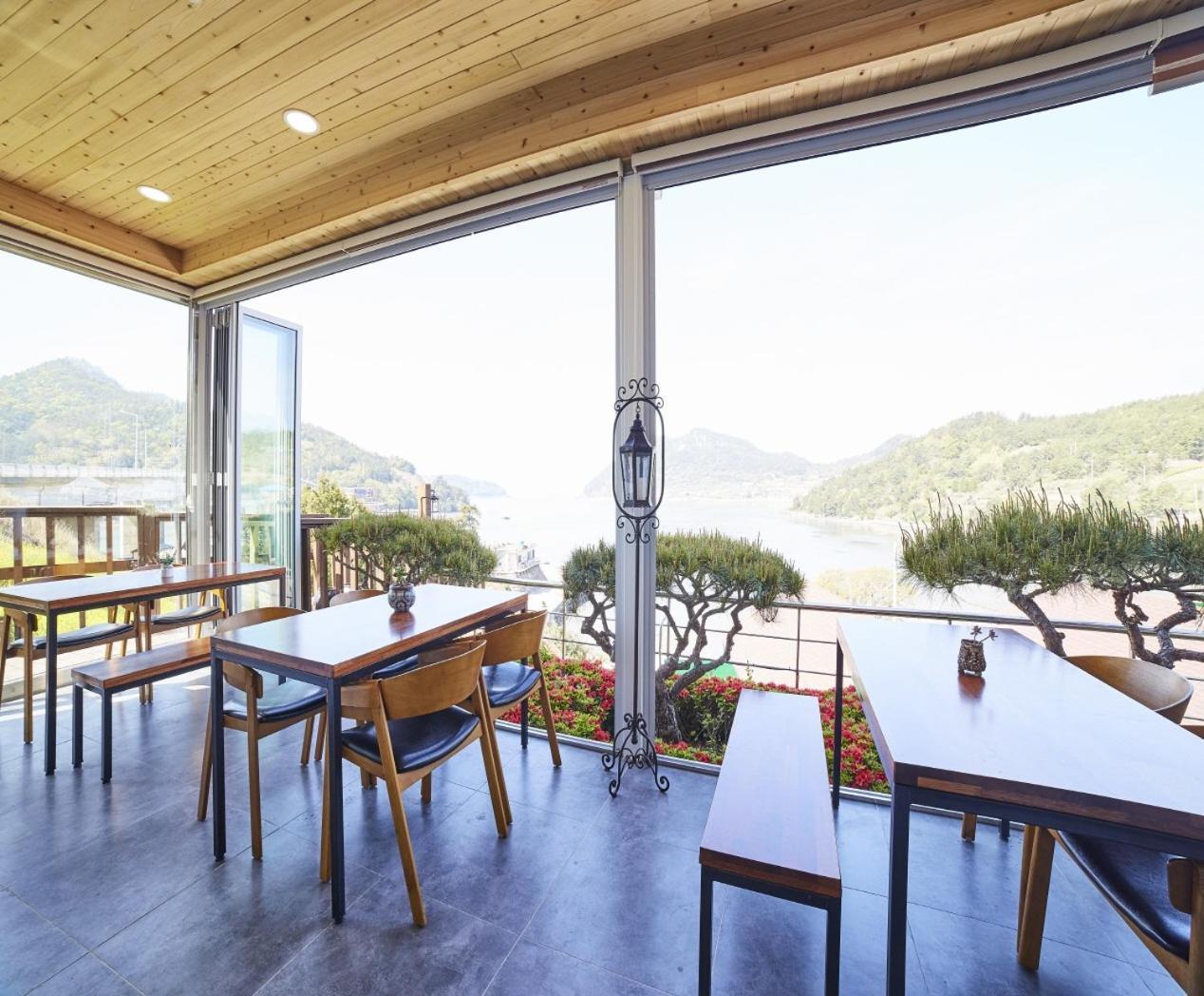Goheung Hayan Noeul Hotel المظهر الخارجي الصورة